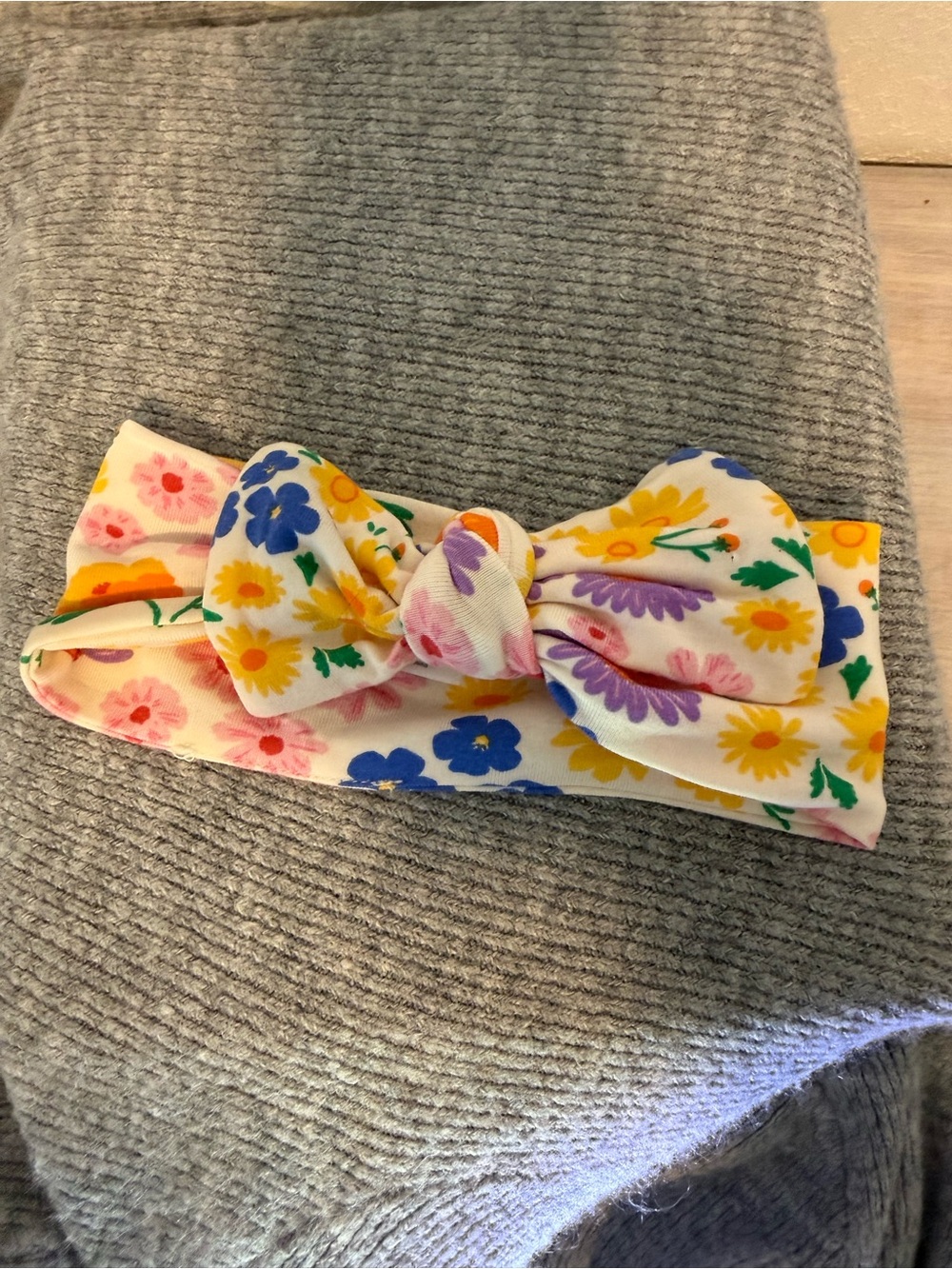 Angel Dear Bamboo Floral Knot Headband - White with Multicolor Flowers